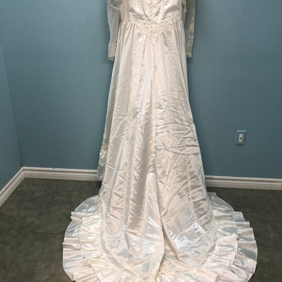 ZOMBIE Dead Corpse Bride, Halloween Wedding Dress, DAMAGED, Vintage Haunting - Picture 8 of 15